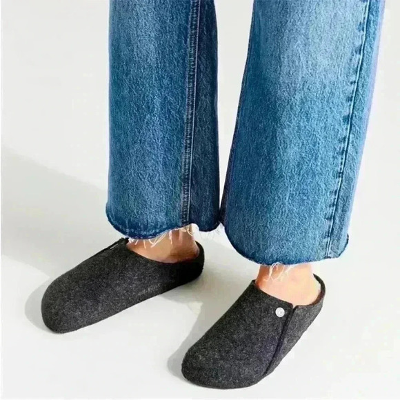 Birkenstock Zermatt Genuine Shearling Lined
Slipper Dark Gray Size 40 - Picture 2 of 9